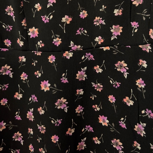 cute flower dress - Picture 2 of 3